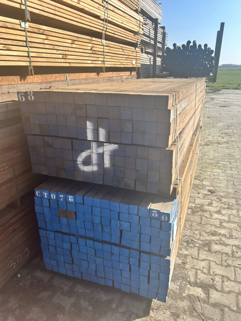 Hardhouten paal 70×70 mm gepunt